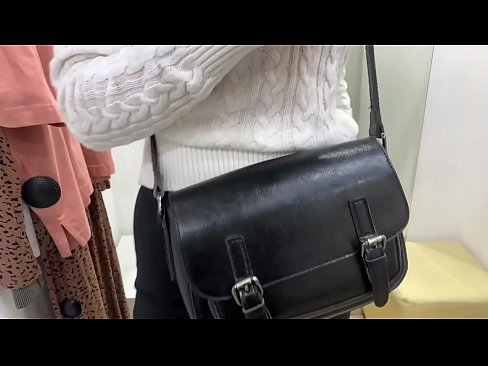 ❤️ Masturbazione publica di a ghjovana cagna FeralBerry cù un dildo in a sala di prove ️ Solo porno à porn co.sexflashgame.ru ❌